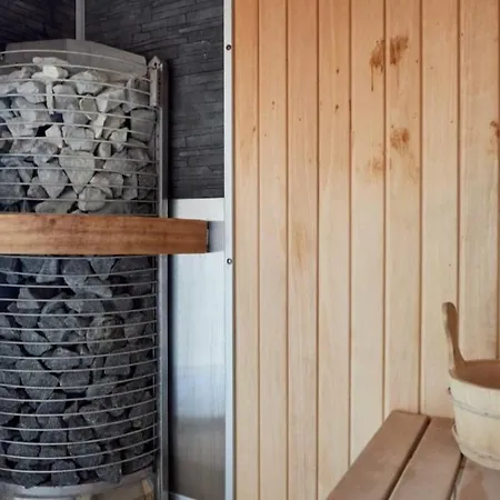 Apartamento Cozy & Piscina Incalzita,gym,masaj,sauna,jacuzzy Năvodari